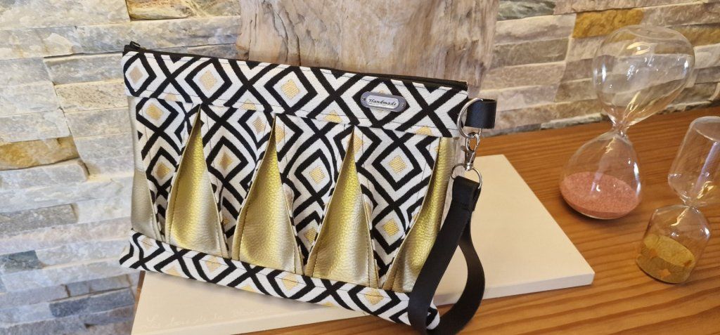 Pochette à soufflets