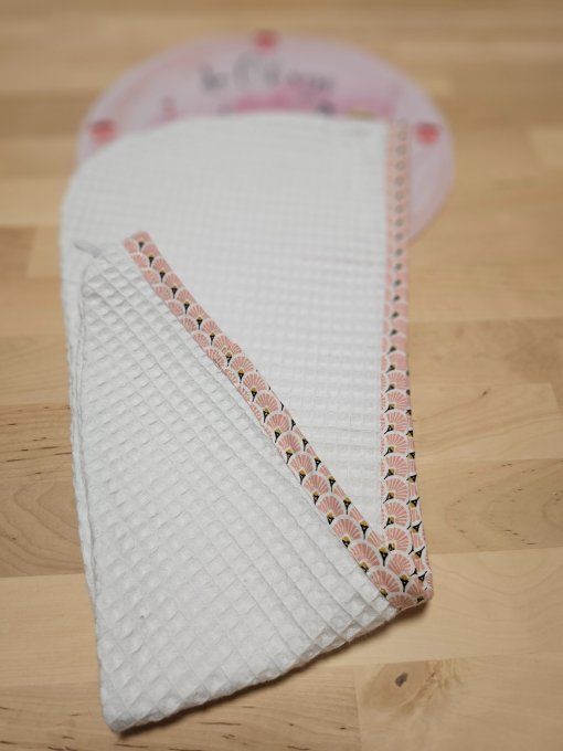 Couronne de bain Blanc/bord Eventail rose et doré