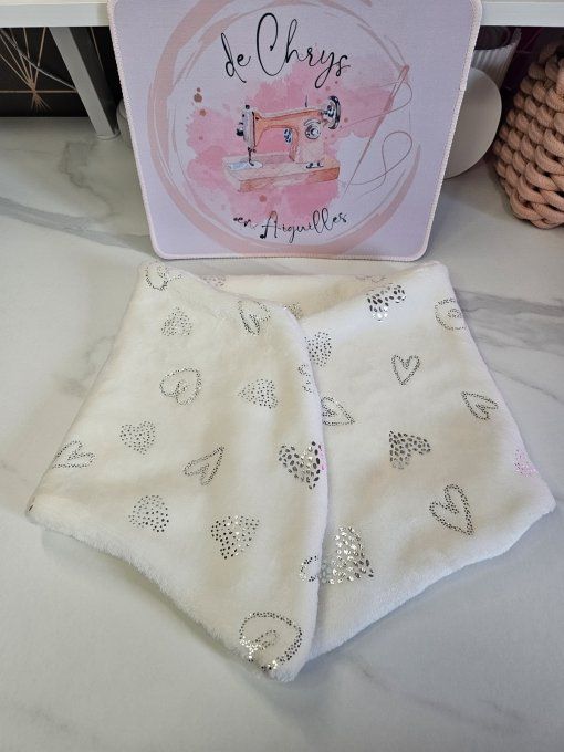 Tour de cou- Snood LA MALBAIE- Blanc motif coeurs argentés