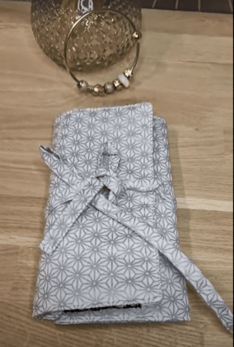 Etui à bijoux nomade (gris métallisé/Blanc)